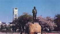 Statue of Seretse Khama
